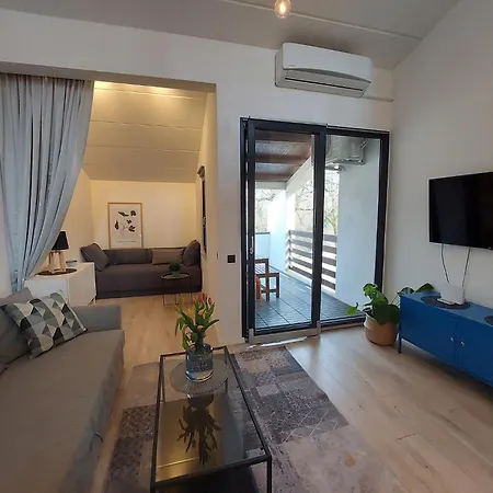 Daire Gallery Lux Loft 75 M2, 2 Baths, 2 Mins To Sea *